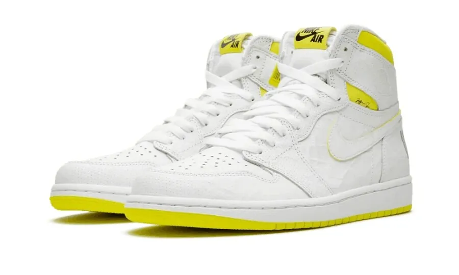 Air Jordan 1 Retro High First Class Flight