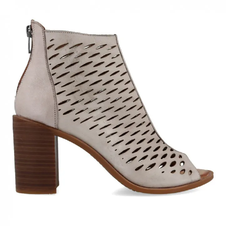 BOTIN CUT OUT W&F H21248WF A4 WALK AND FLY