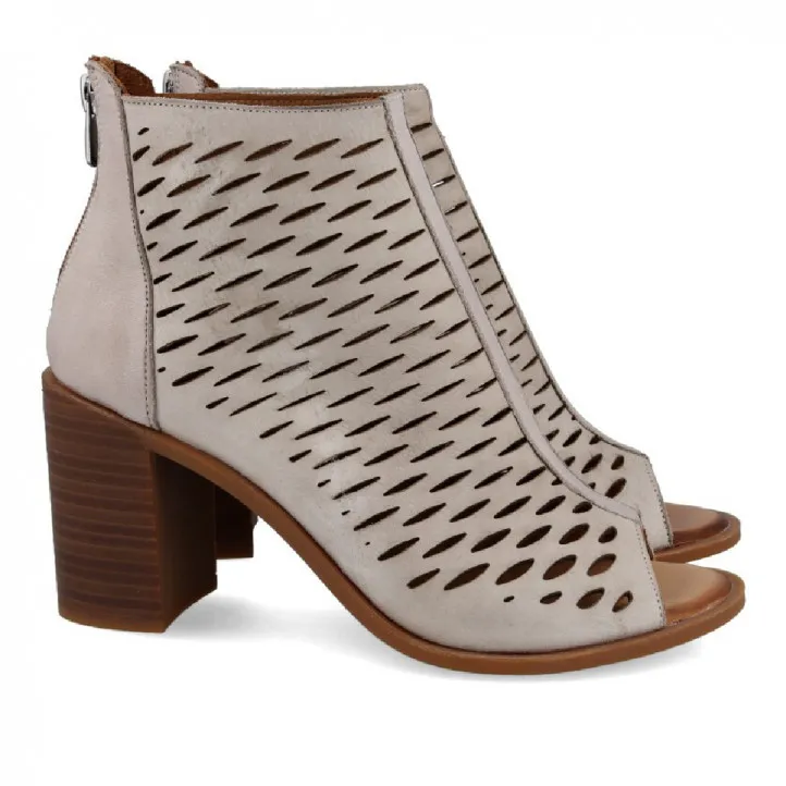BOTIN CUT OUT W&F H21248WF A4 WALK AND FLY