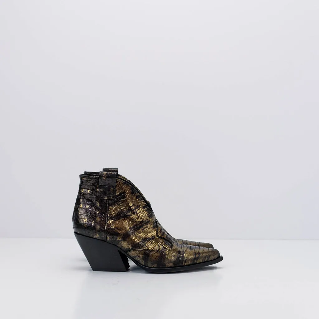 BOTIN  ELENA IACHI  E2004 ETOILE GOLD