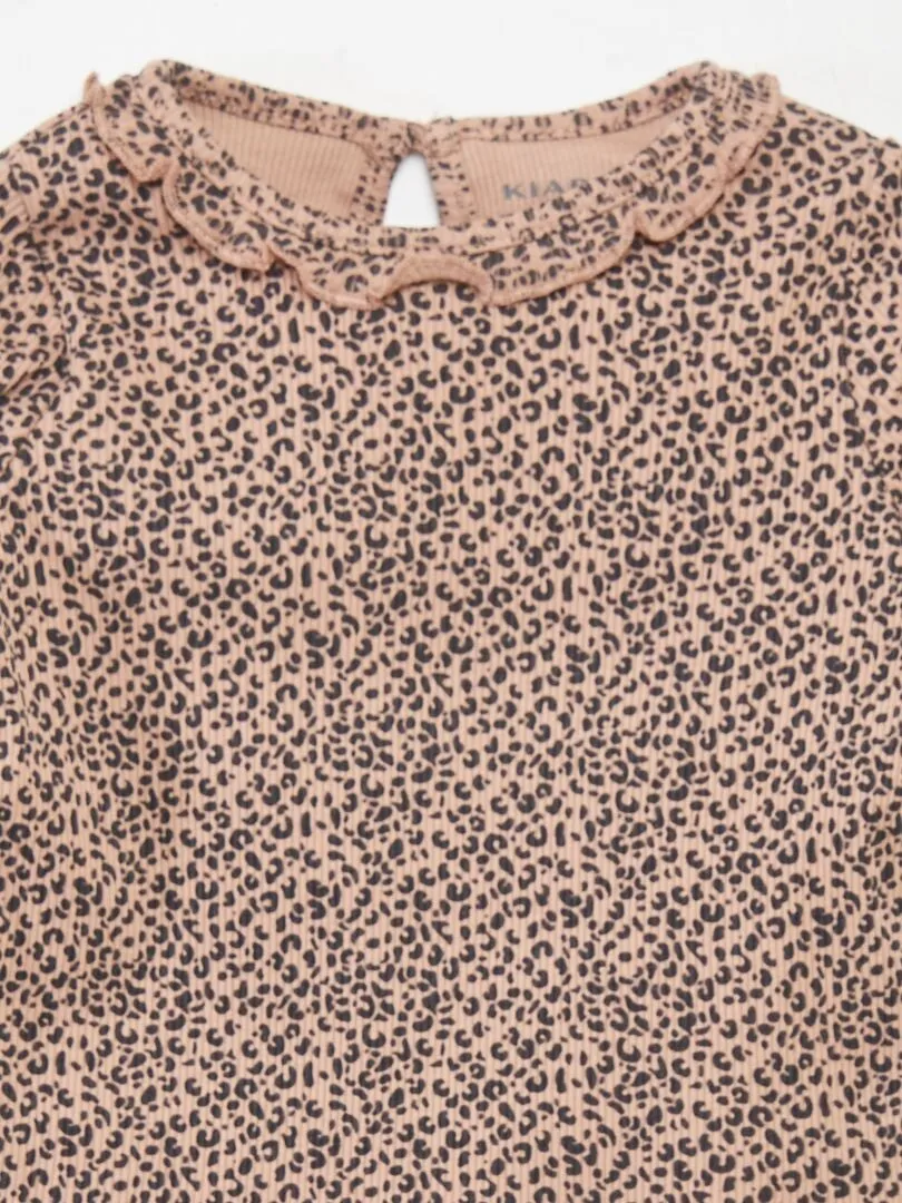 CAMISETA DE PUNTO DE CANALé CON VOLANTE EN EL CUELLO  BEIGE