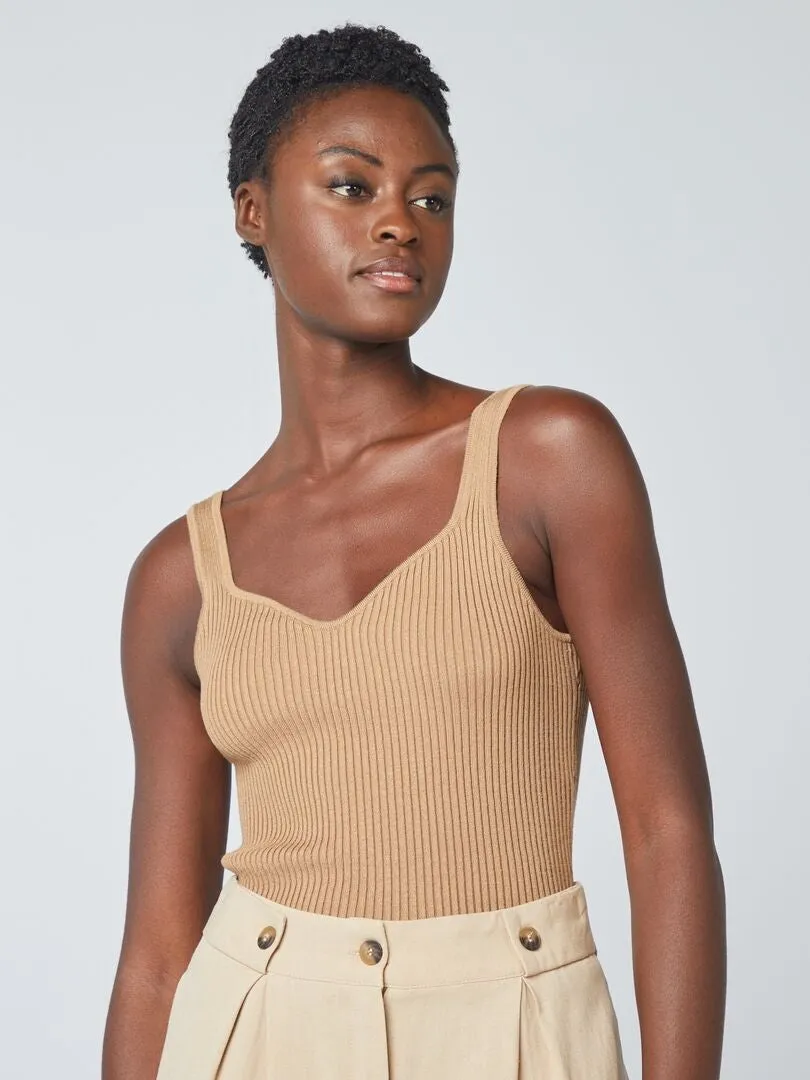 CAMISETA DE TIRANTES DE PUNTO DE CANALé  BEIGE