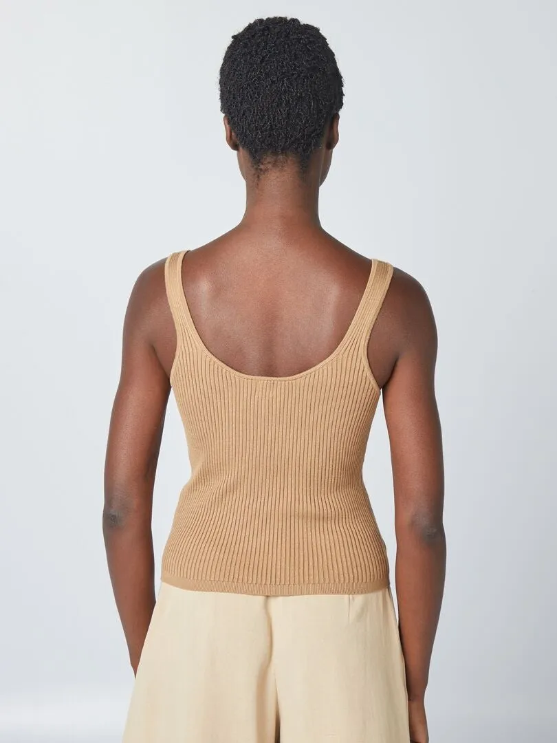 CAMISETA DE TIRANTES DE PUNTO DE CANALé  BEIGE