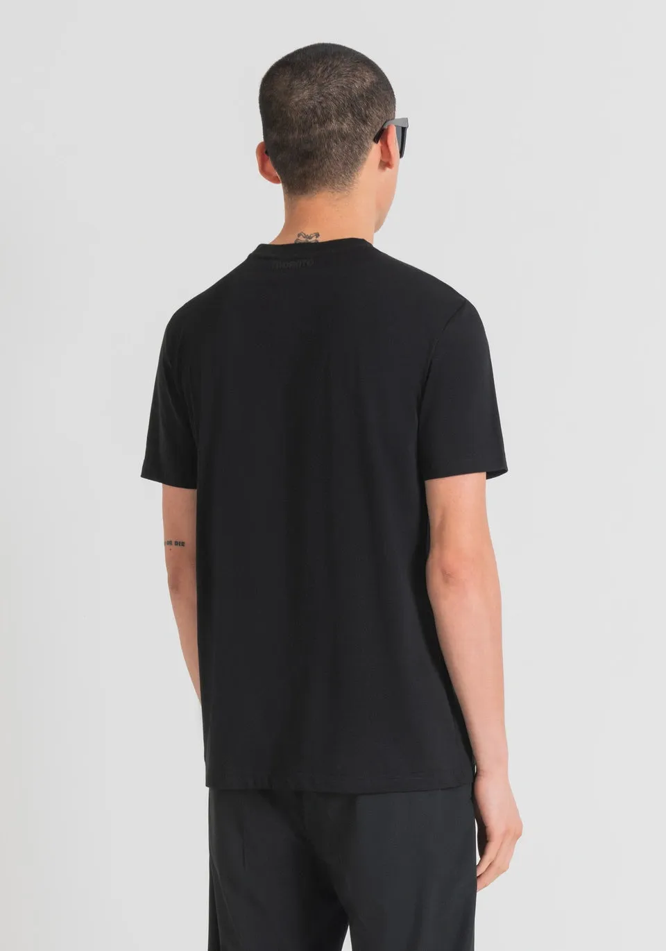 CAMISETA MORATO  MMKS02392 9000