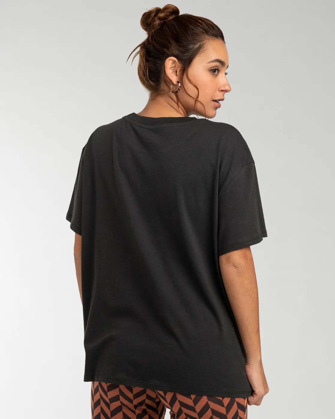 Camiseta Mujer BILLABONG manga corta MEET ME IN THE TROPICS (BLACK) Ref. EBJZT00118 negra