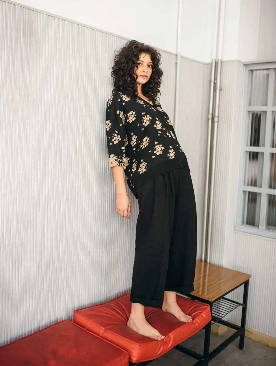 Cardigan oversize negro de manga kimono