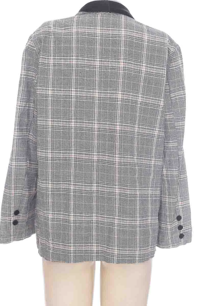 CHAQUETA / ABRIGO COLOR GRIS  SHEIN