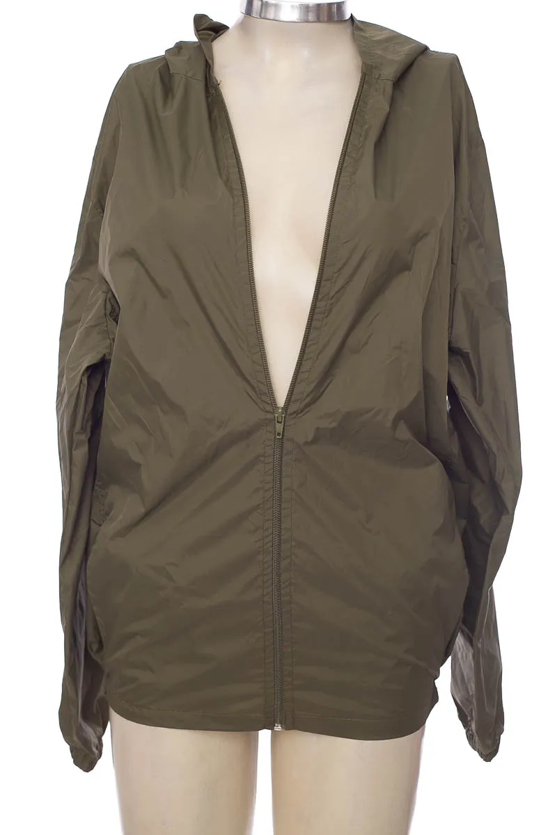 CHAQUETA / ABRIGO COLOR VERDE  CLOSEANDO