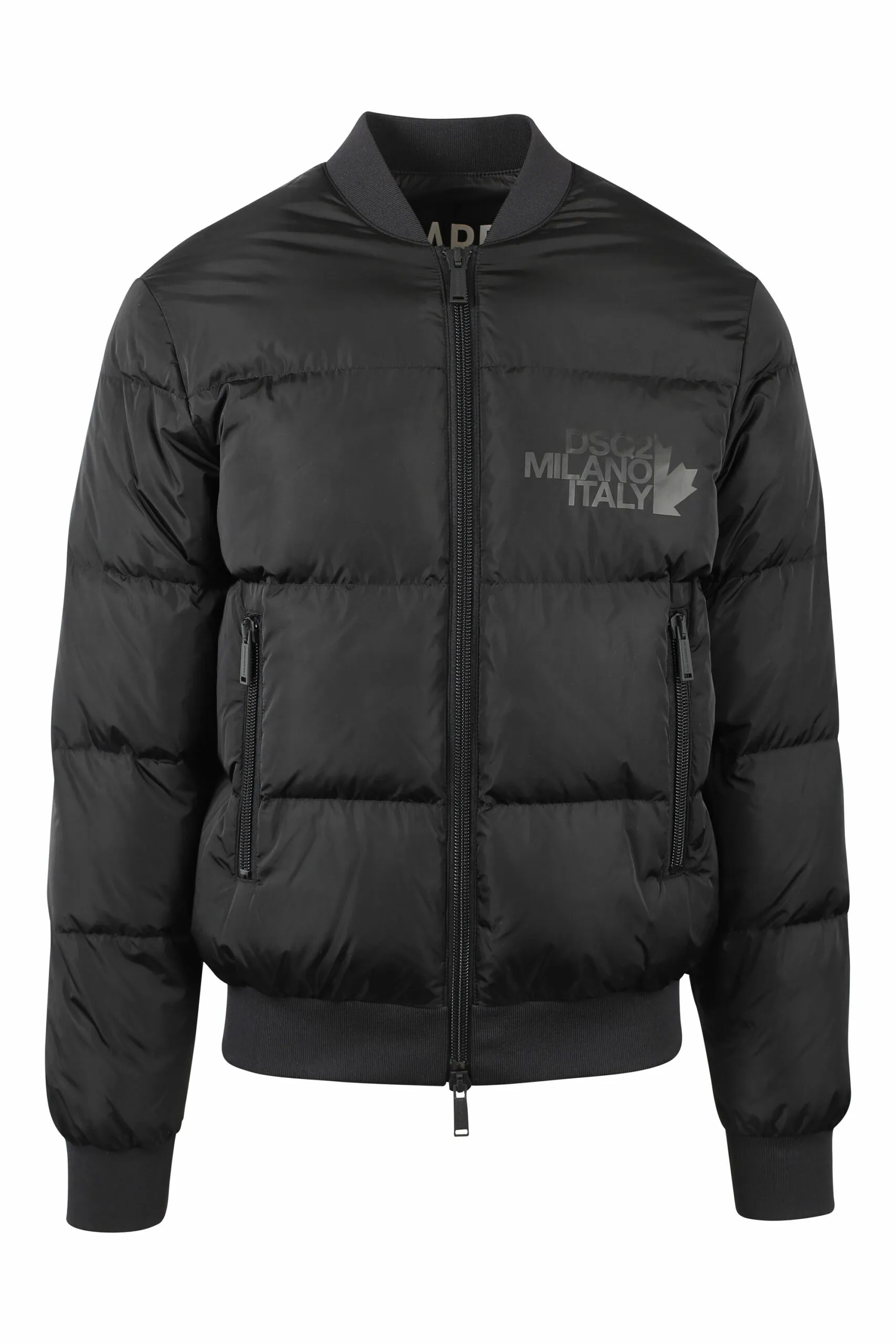 Chaqueta negra con logo negro