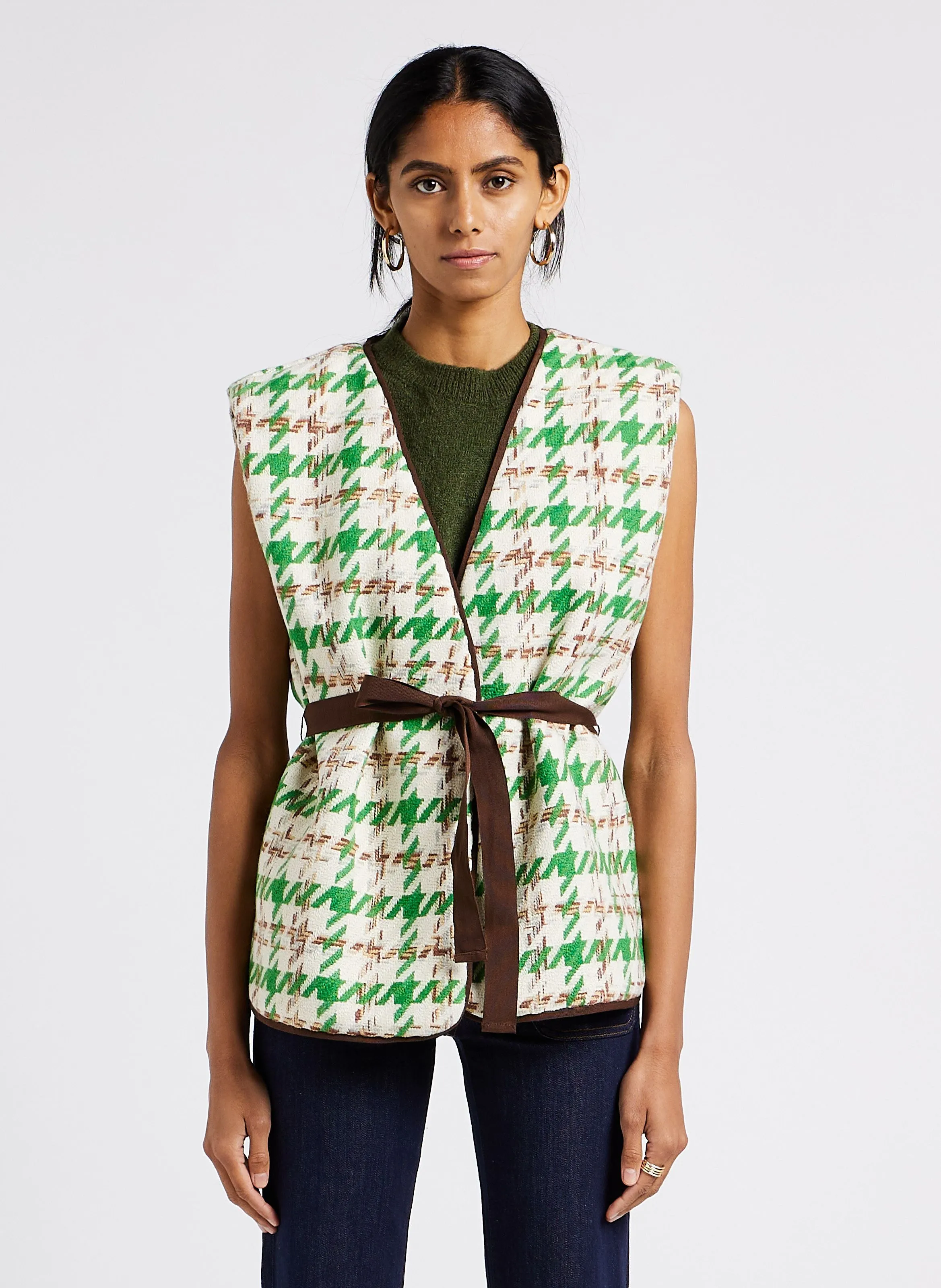 GIFUR  CHAQUETA DE JACQUARD DE PATA DE GALLO CON CUELLO EN PICO EN BEIGE