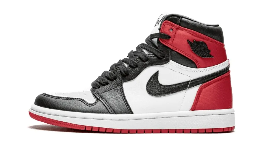Jordan 1 Retro High Satin Black Toe (W)