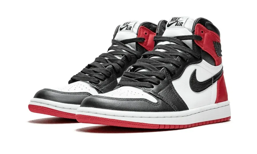Jordan 1 Retro High Satin Black Toe (W)