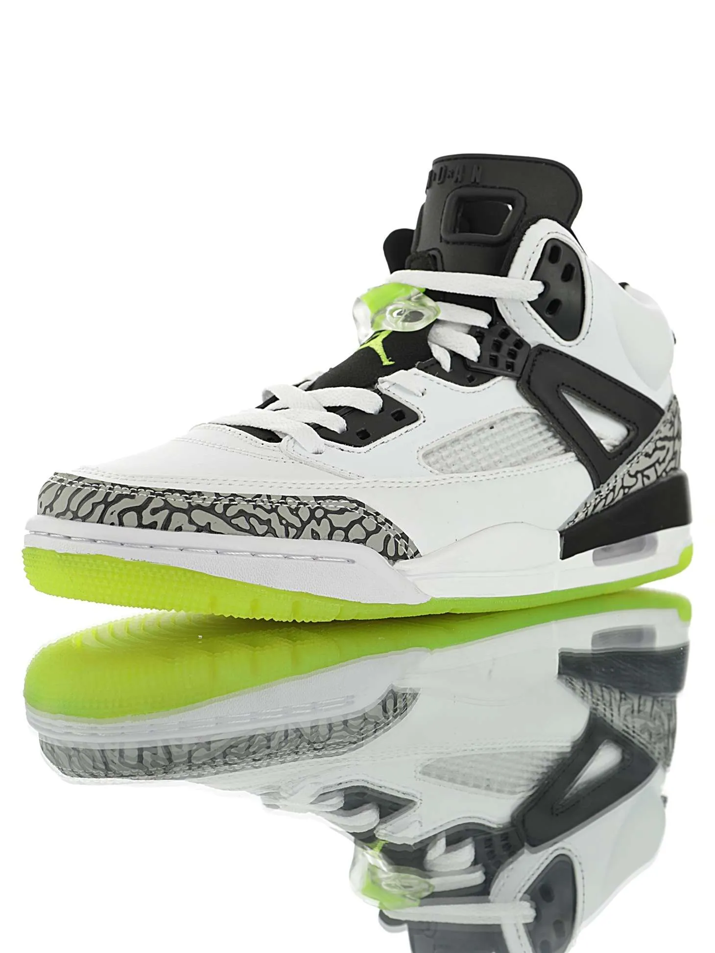 Jordan IIV “GG Stile”