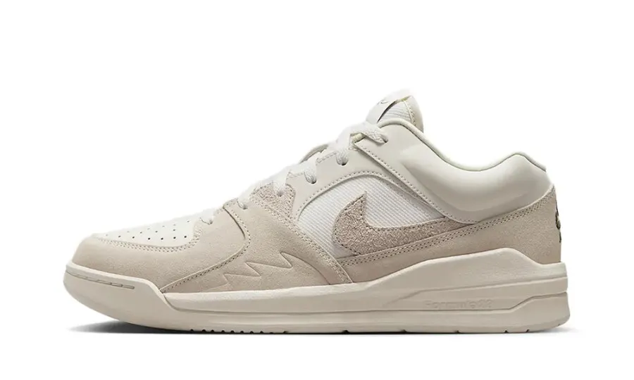Jordan Stadium 90 'Sail Coconut Milk'