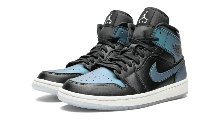 Jordan WMNS Air Jordan 1 Mid “Iridescent”