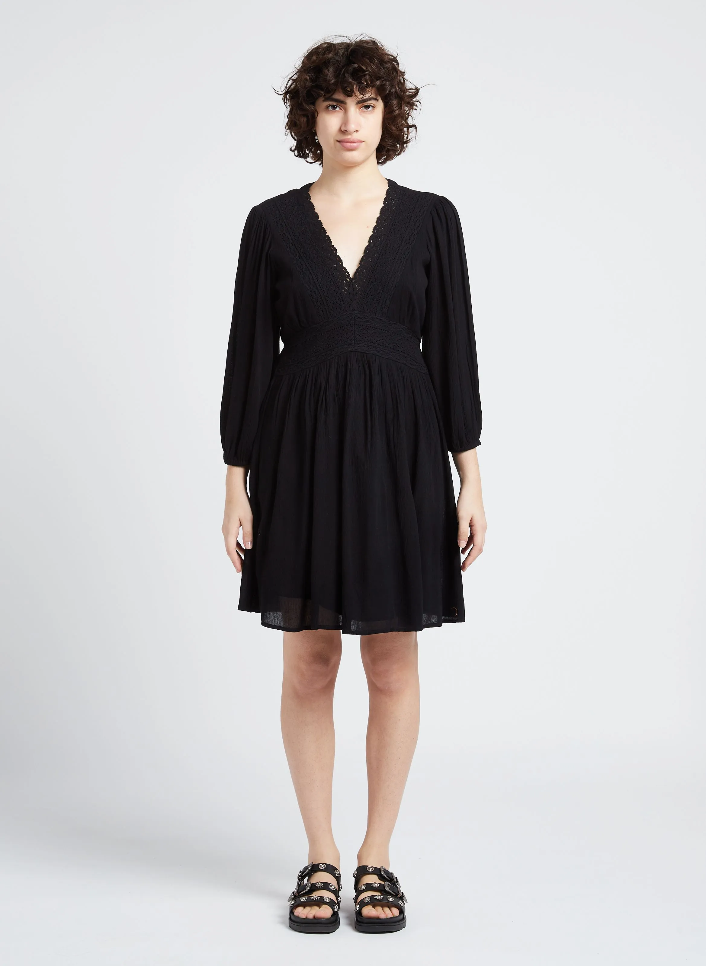 MAISON 123 CAMILLE BIS  VESTIDO MIDI AJUSTADO CON BORDADO EN NEGRO