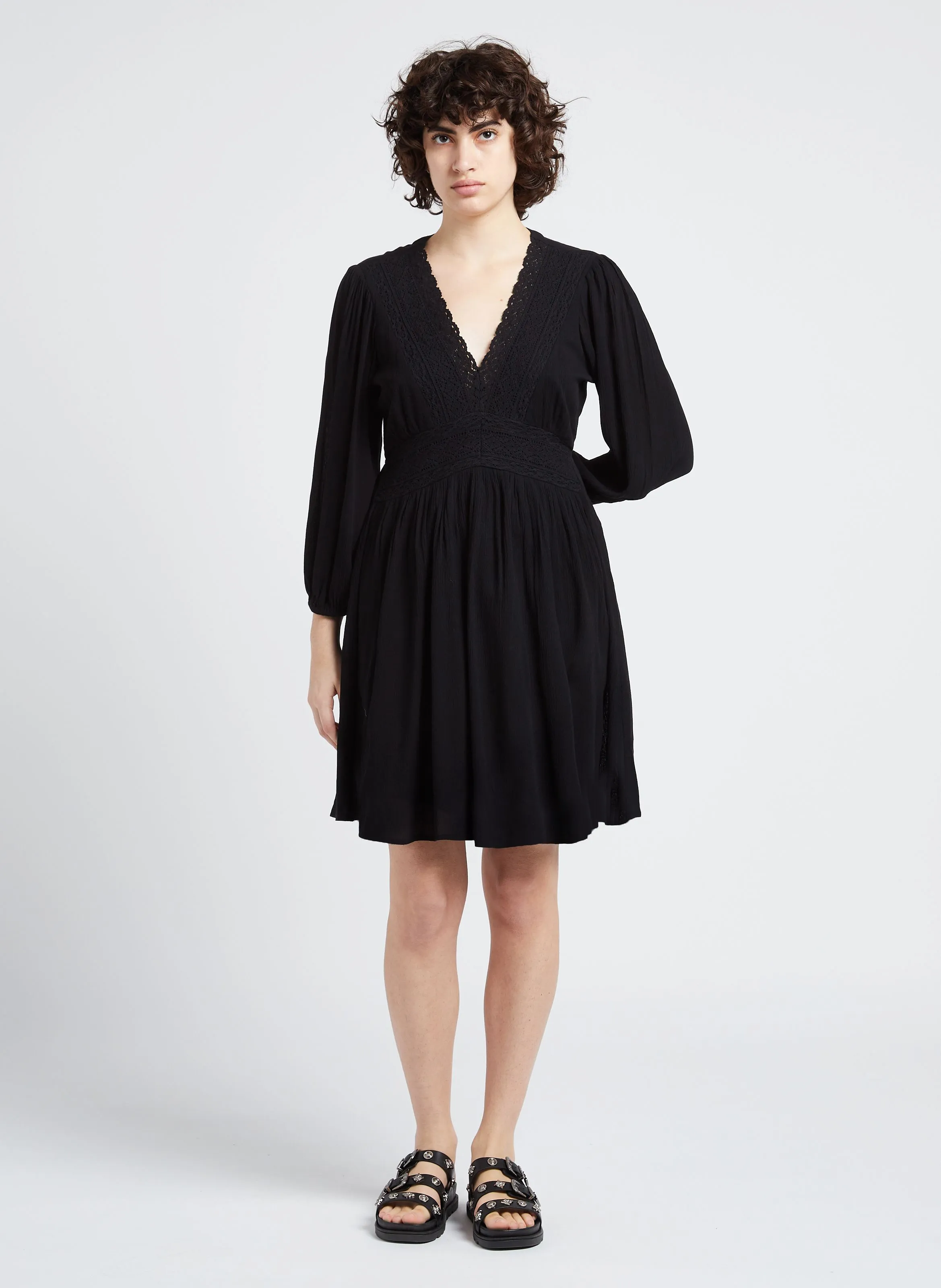 MAISON 123 CAMILLE BIS  VESTIDO MIDI AJUSTADO CON BORDADO EN NEGRO