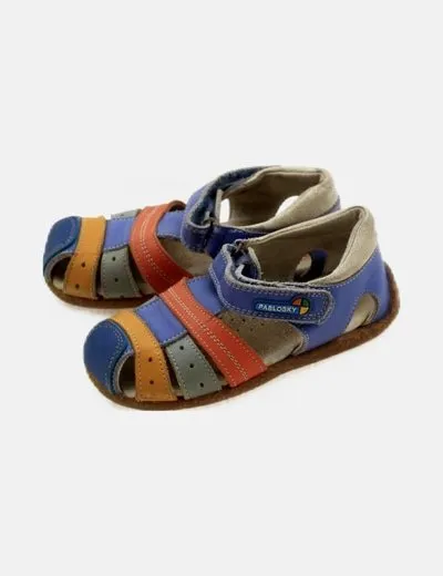 Pablosky Sandalia azul multicolor