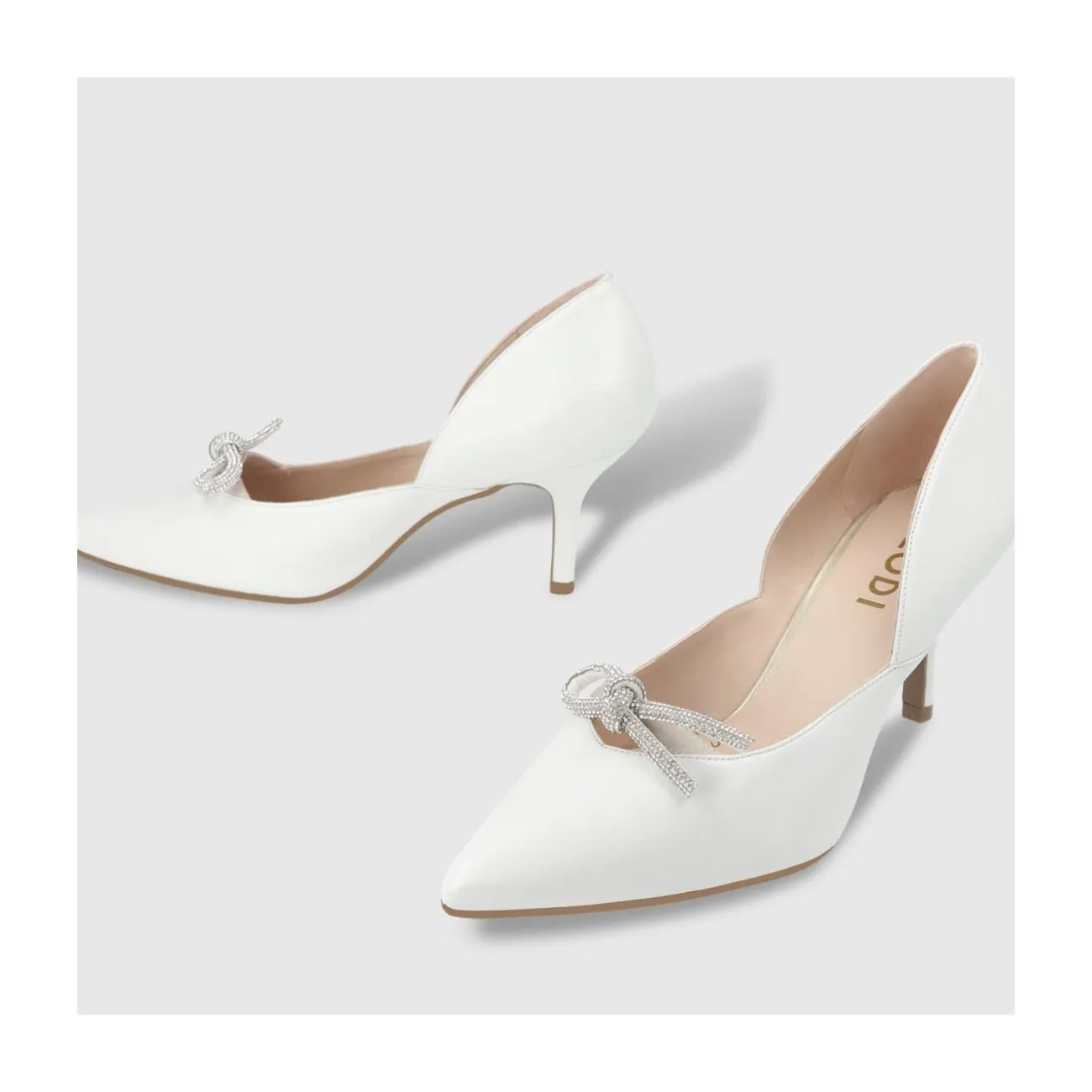 SALONES DE NOVIA BLANCOS MISU