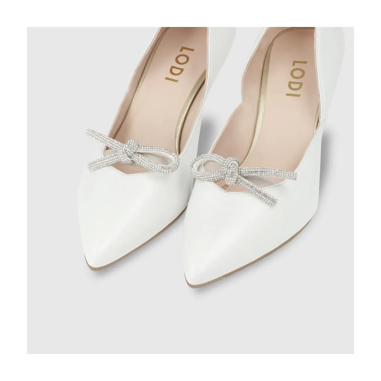 SALONES DE NOVIA BLANCOS MISU