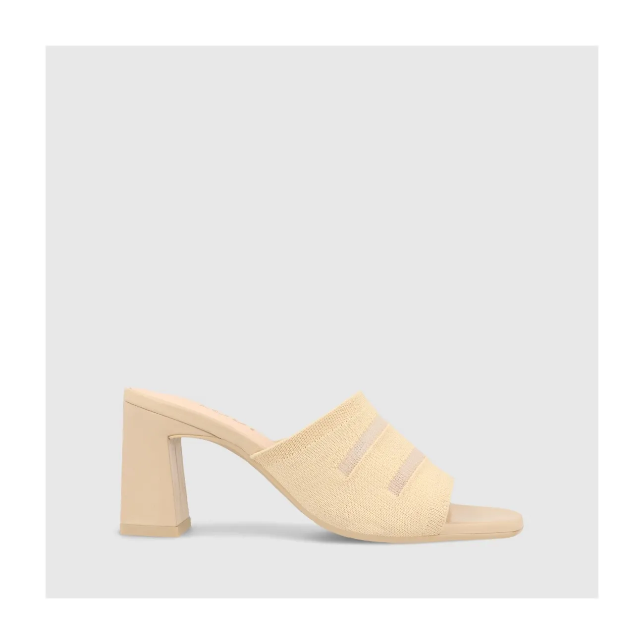 SANDALIAS BEIGE LOESTIC