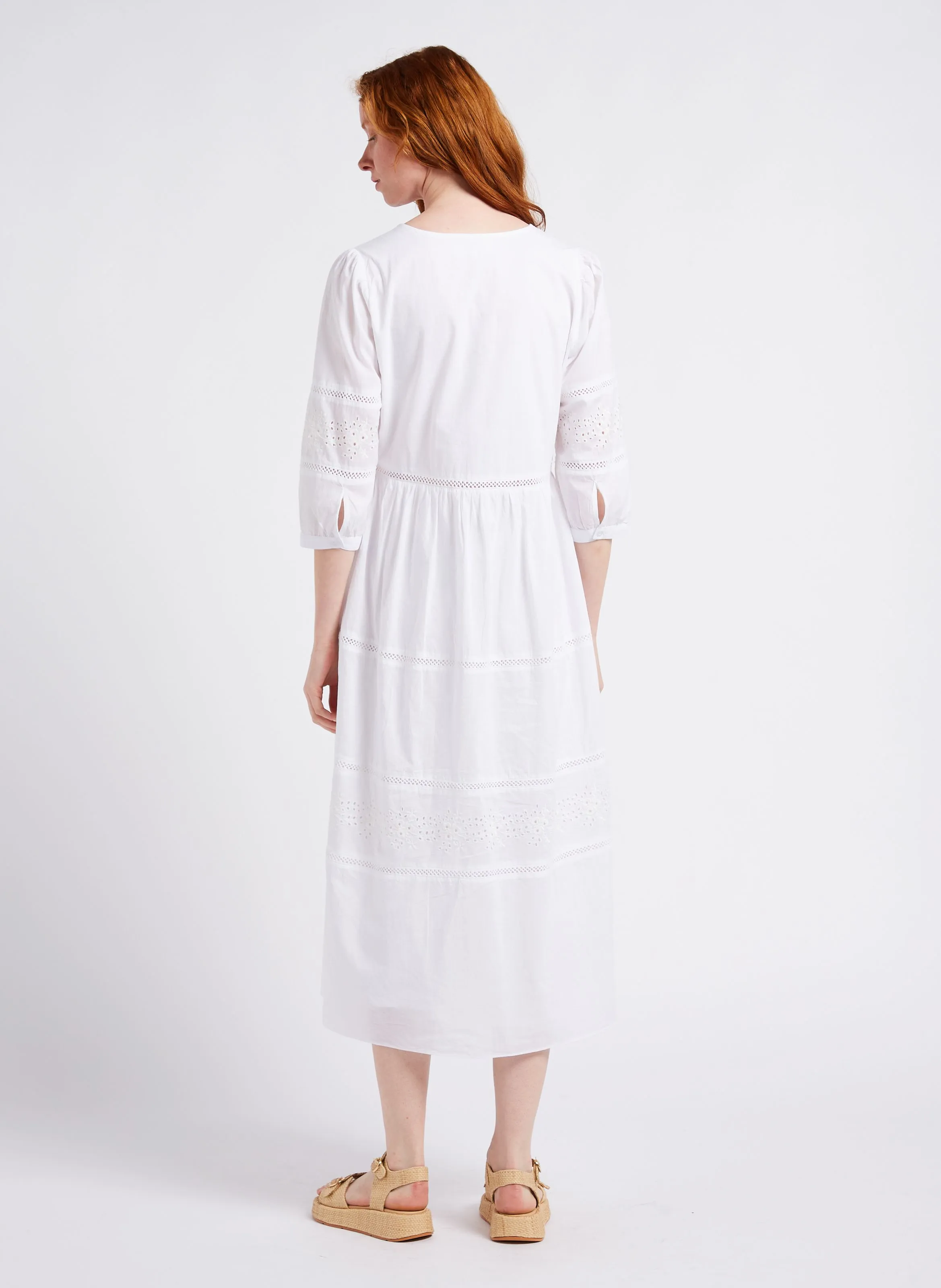 SUD EXPRESS ROSENDO  VESTIDO MIDI BORDADO DE ALGODóN CON CUELLO EN V EN BLANCO