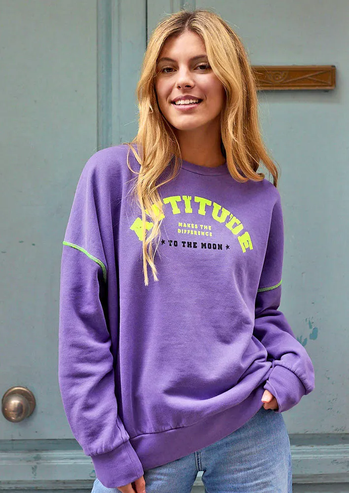 SUDADERA LILA Y FLOR ATTITUDE