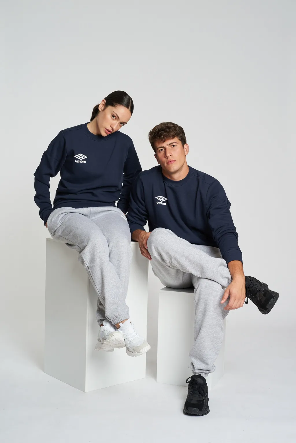 Sudadera Umbro Wardrobe Neck Navy