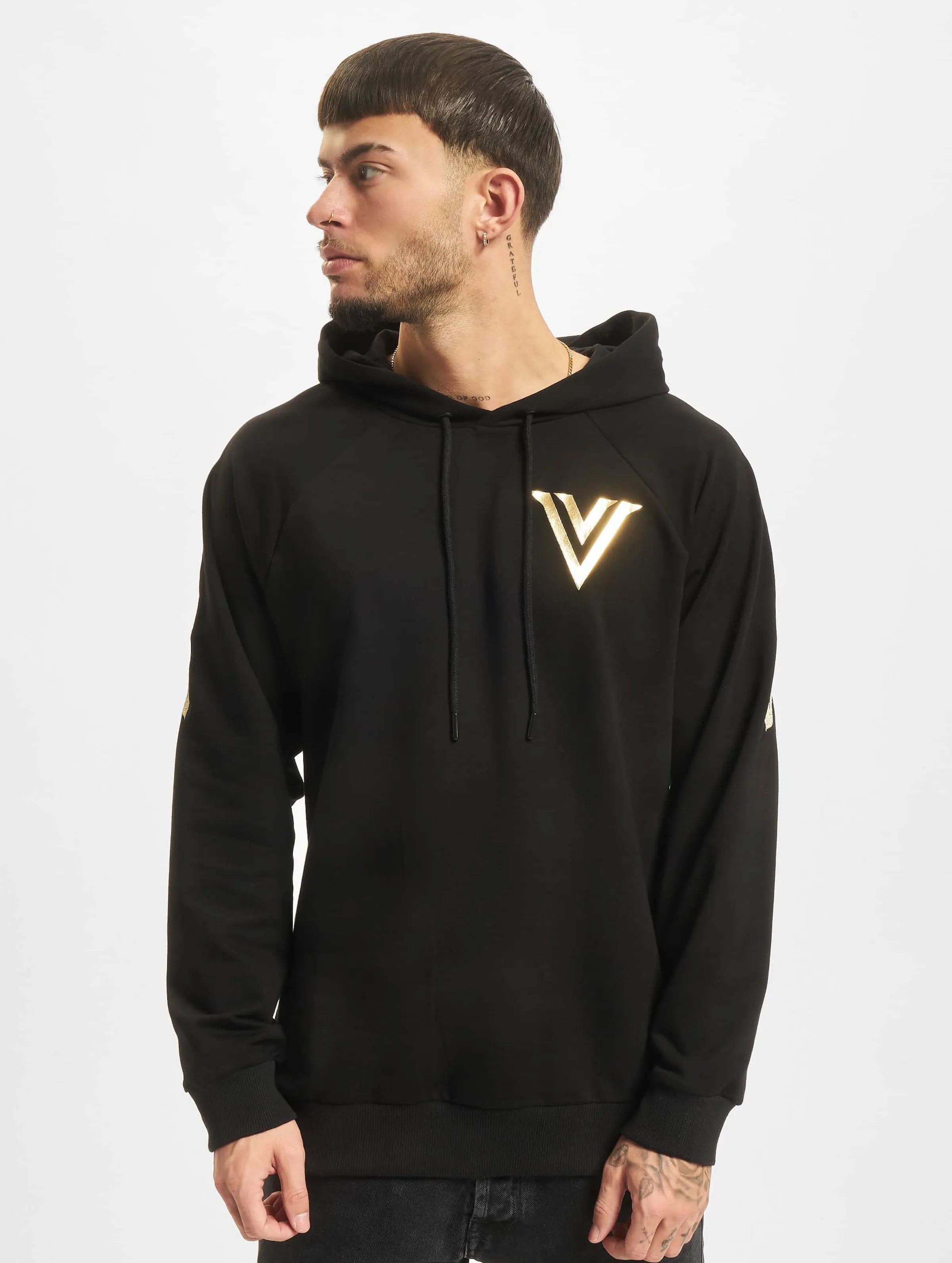 V Logo Wing Commander 