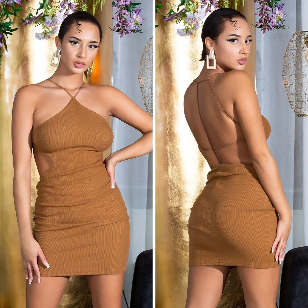 Vestido corto con tirantes capuchino 