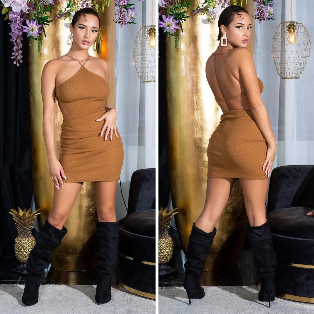Vestido corto con tirantes capuchino 