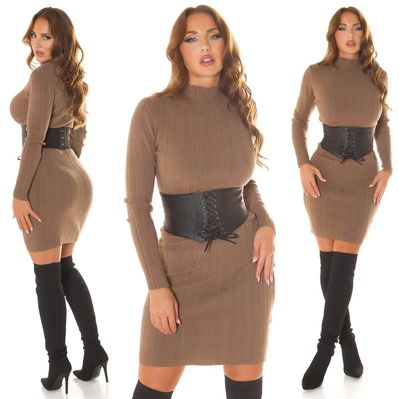 Vestido de punto capuchino cuello alto