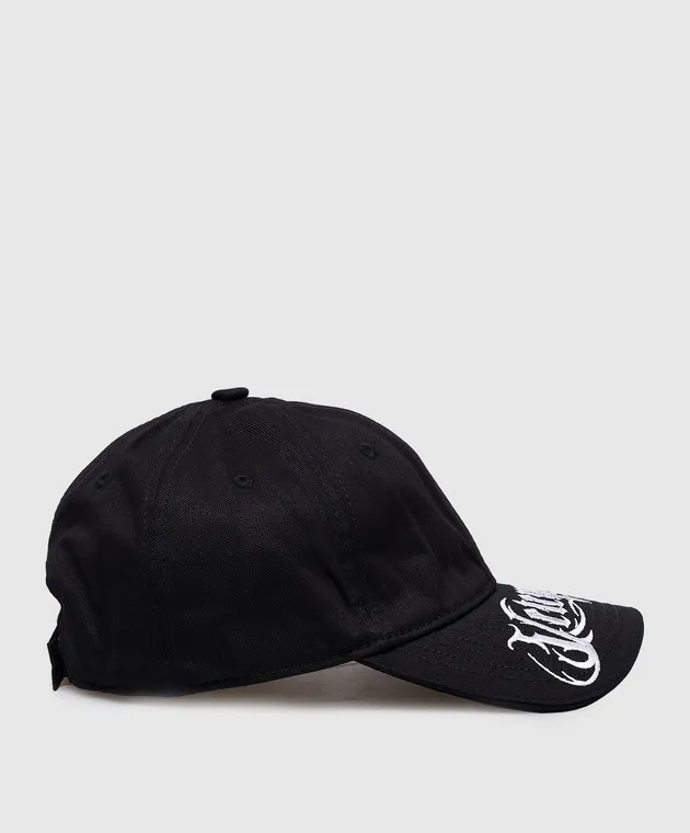 Vetements Black cap with contrasting logo embroidery