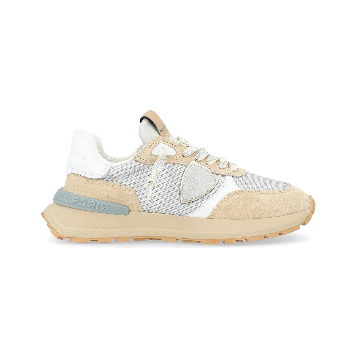 Zapatilla  Antibes en ante beige