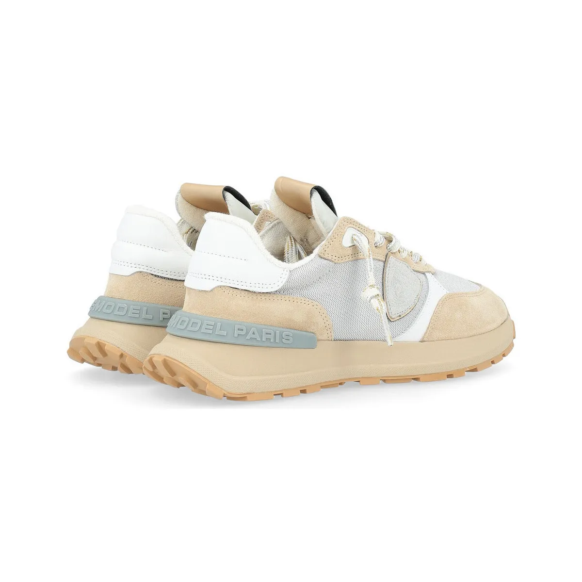 Zapatilla  Antibes en ante beige