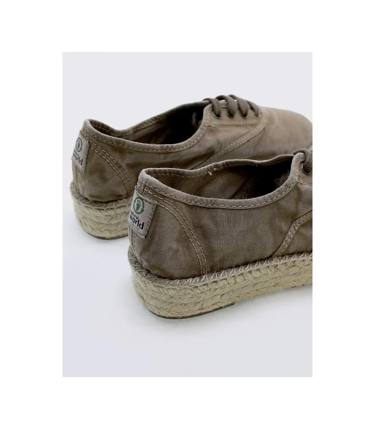 ZAPATILLA NATURAL WORLD 687E BEIGE