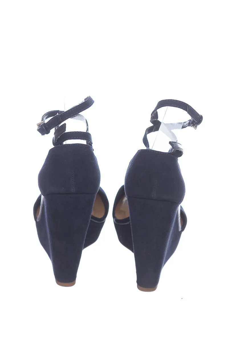 ZAPATOS COLOR AZUL  STRADIVARIUS